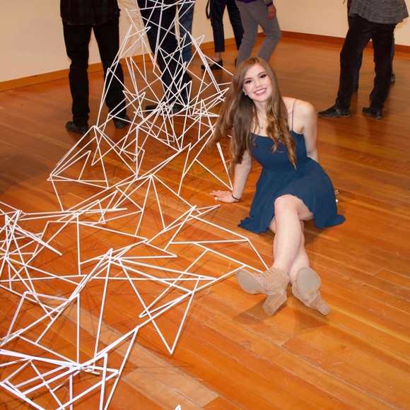 Mental Health Awareness✨ Hi I’m Kellie!! ⚓️ - Picture 1 of 6